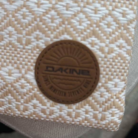 Moving - Picture 3 of 4